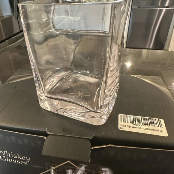 Whiskey Glasses Set of two - Picture 4 of 7